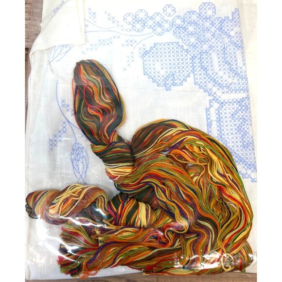 Bucilla Stamped Cross-Stitch Kit "Autumn Harvest" Table Runner 14x43 Inches 1990 - Picture 5 of 5